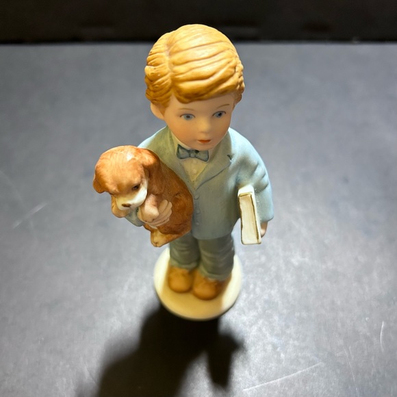 Vintage 1988 Enesco Treasured Memories Sunday Best Porcelain Figurine - Picture 6 of 8